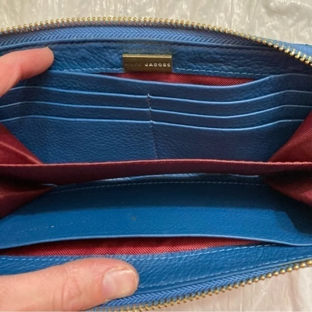 Marc jacobs blue quilted leather clutch